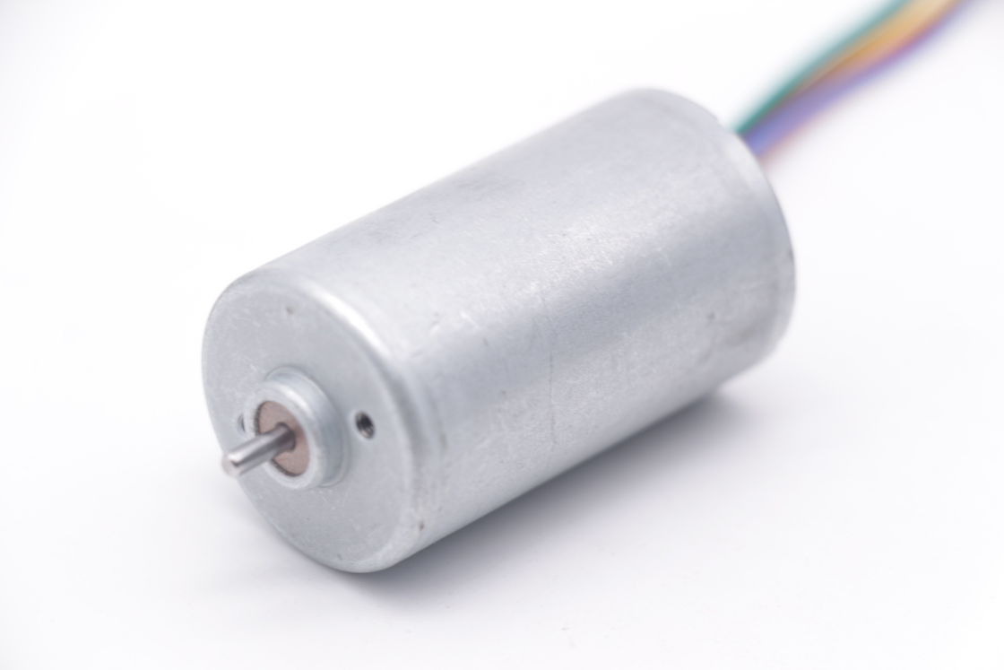 DBL2847 bezszczotkowy silnik elektryczny z wewnętrznym wirnikiem o średnicy 28 mm Mały silnik BLDC z wbudowanym sterownikiem